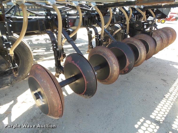image for item DB2728 2012 CrustBuster 3232 hoe grain drill