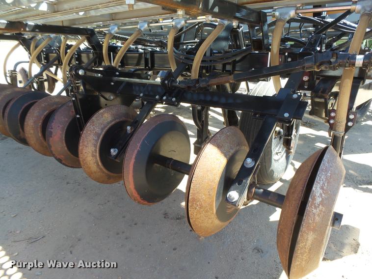 image for item DB2728 2012 CrustBuster 3232 hoe grain drill