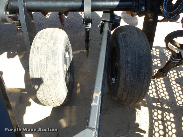 image for item DB2728 2012 CrustBuster 3232 hoe grain drill