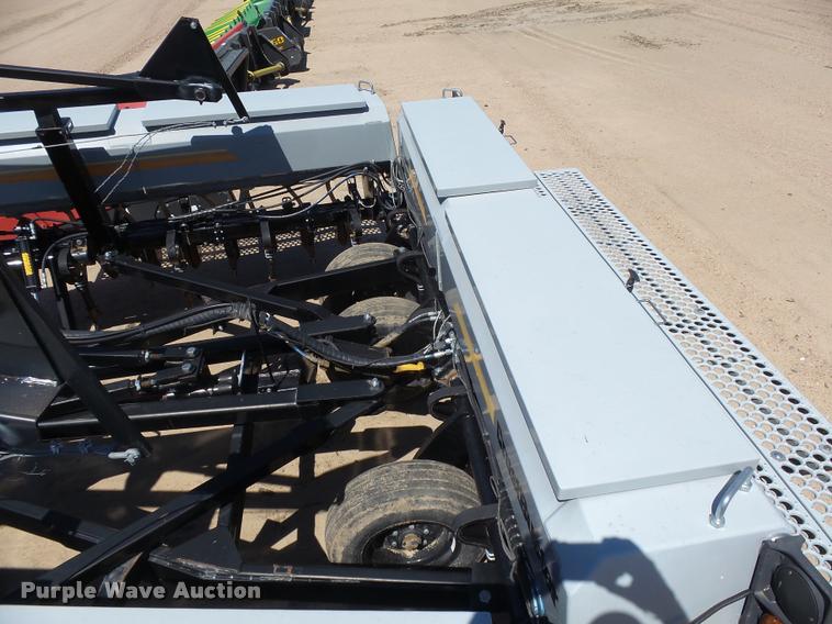 image for item DB2728 2012 CrustBuster 3232 hoe grain drill
