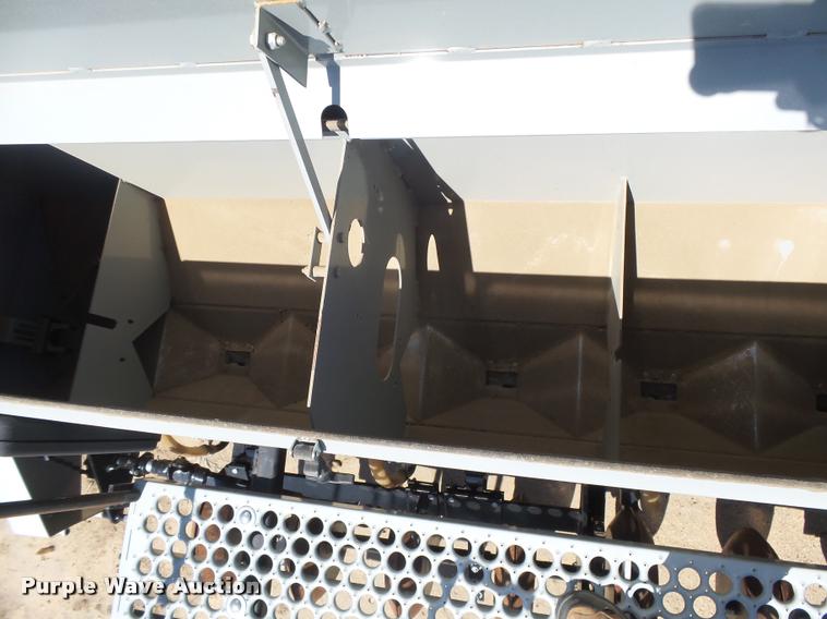 image for item DB2728 2012 CrustBuster 3232 hoe grain drill