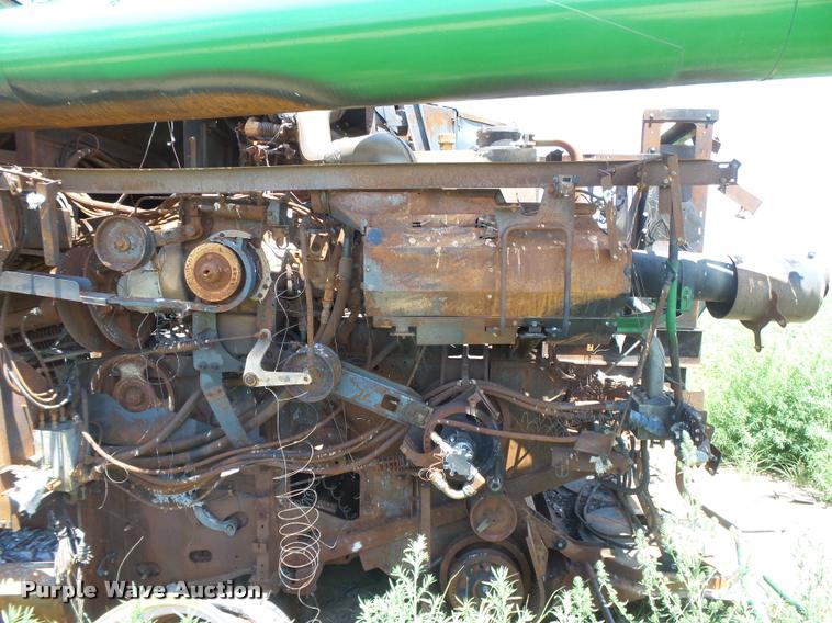 image for item DB2738 2012 John Deere S690 combine