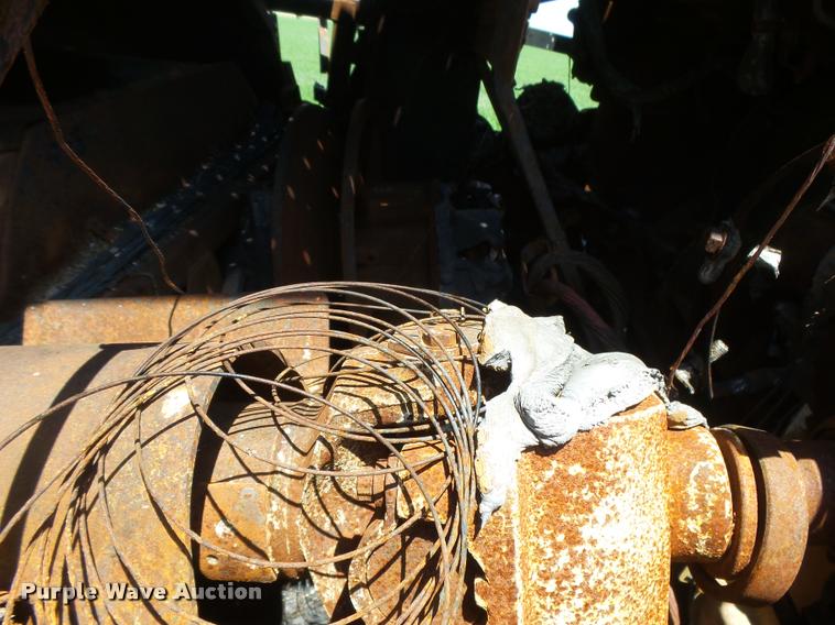 image for item DB2738 2012 John Deere S690 combine