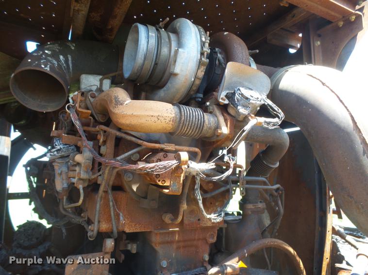 image for item DB2738 2012 John Deere S690 combine