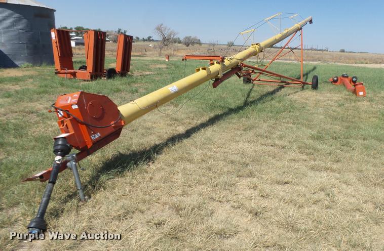 image for item DB2739 Westfield MK100-71 grain auger