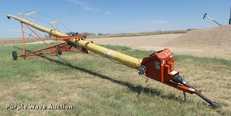 image for item DB2739 Westfield MK100-71 grain auger