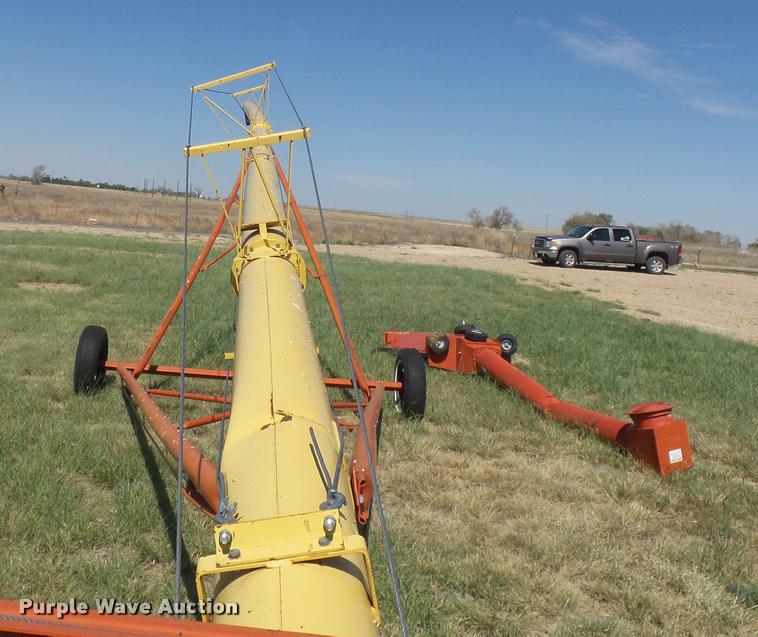 image for item DB2739 Westfield MK100-71 grain auger