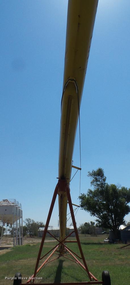 image for item DB2739 Westfield MK100-71 grain auger