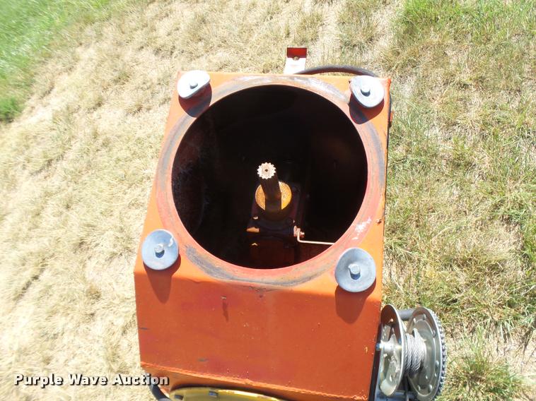 image for item DB2739 Westfield MK100-71 grain auger