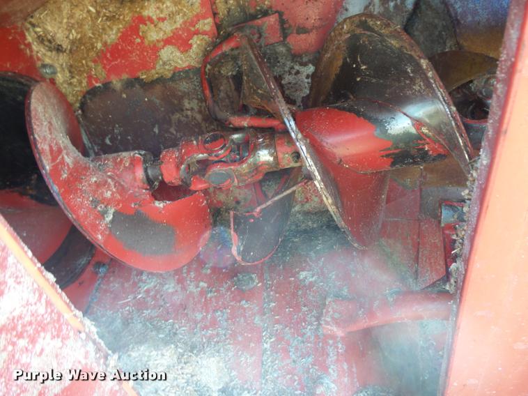image for item DB2739 Westfield MK100-71 grain auger