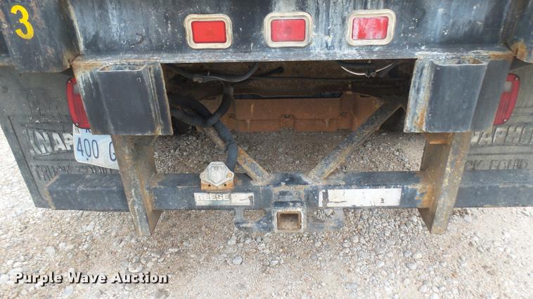 image for item DB3325 2001 Ford F550 flatbed truck