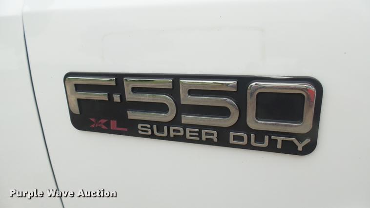 image for item DB3325 2001 Ford F550 flatbed truck