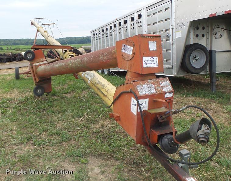 image for item DB5820 Westfield grain auger