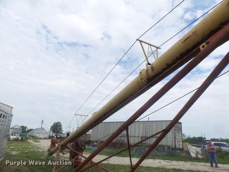 image for item DB5820 Westfield grain auger