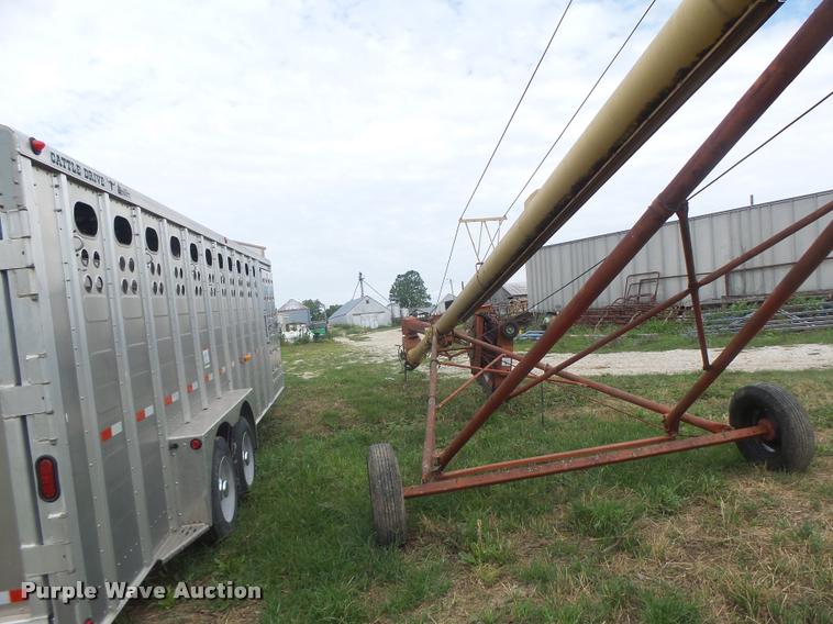 image for item DB5820 Westfield grain auger