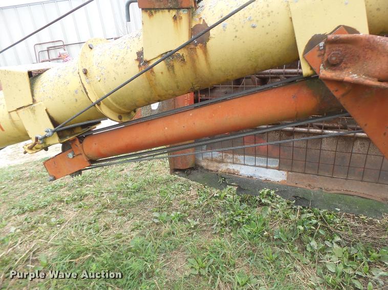 image for item DB5820 Westfield grain auger
