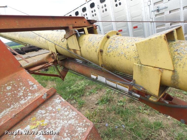 image for item DB5820 Westfield grain auger