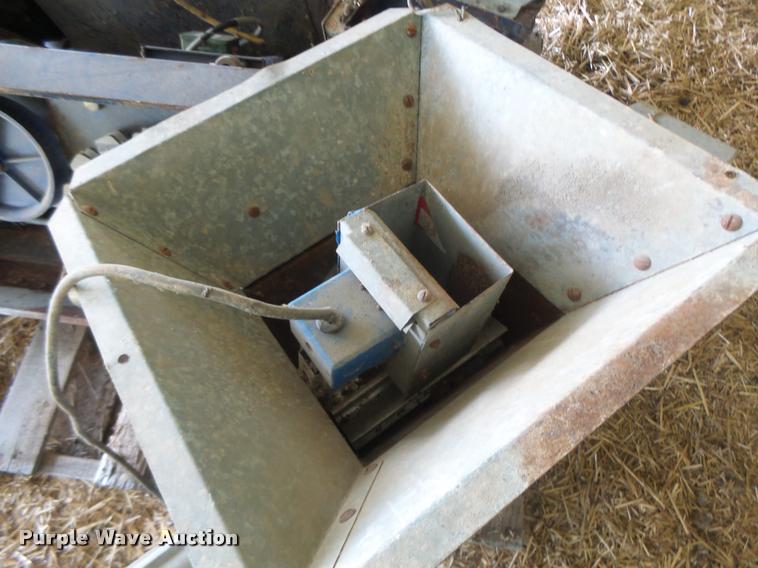 image for item DB5824 Cablevey individual drop feeders