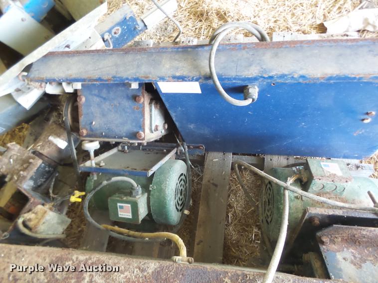 image for item DB5824 Cablevey individual drop feeders