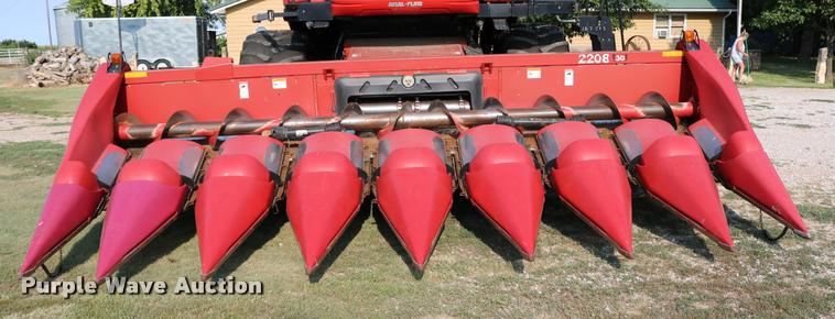 image for item DB9269 2002 Case IH 2208 corn head
