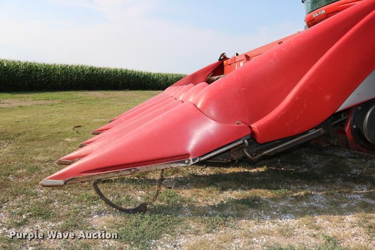 image for item DB9269 2002 Case IH 2208 corn head