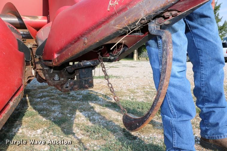 image for item DB9269 2002 Case IH 2208 corn head