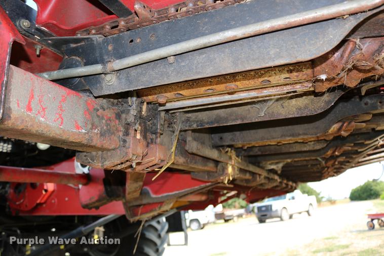 image for item DB9269 2002 Case IH 2208 corn head