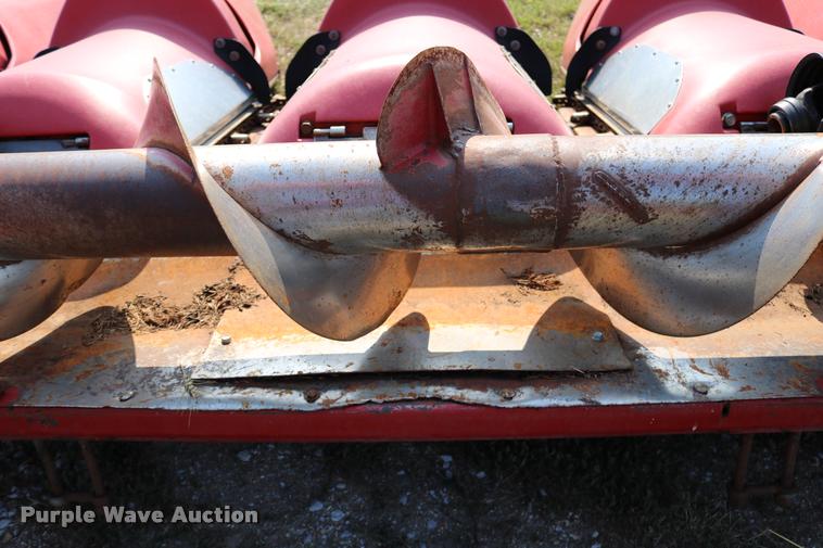 image for item DB9269 2002 Case IH 2208 corn head