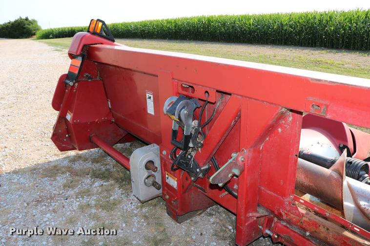image for item DB9269 2002 Case IH 2208 corn head