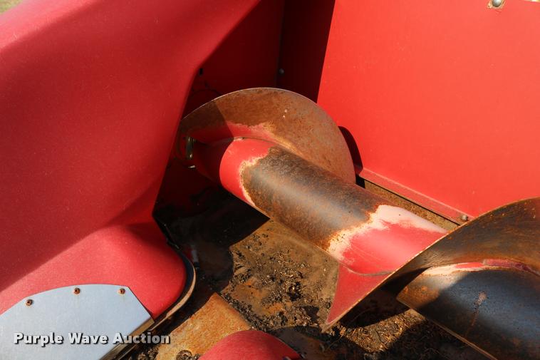 image for item DB9269 2002 Case IH 2208 corn head