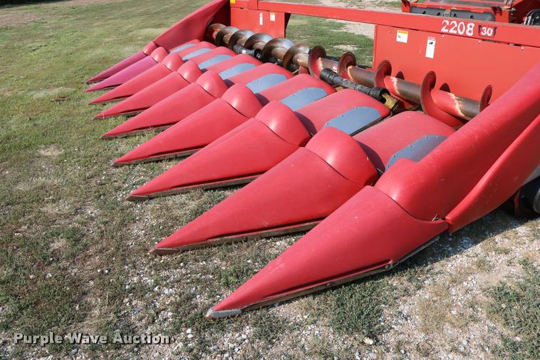 image for item DB9269 2002 Case IH 2208 corn head