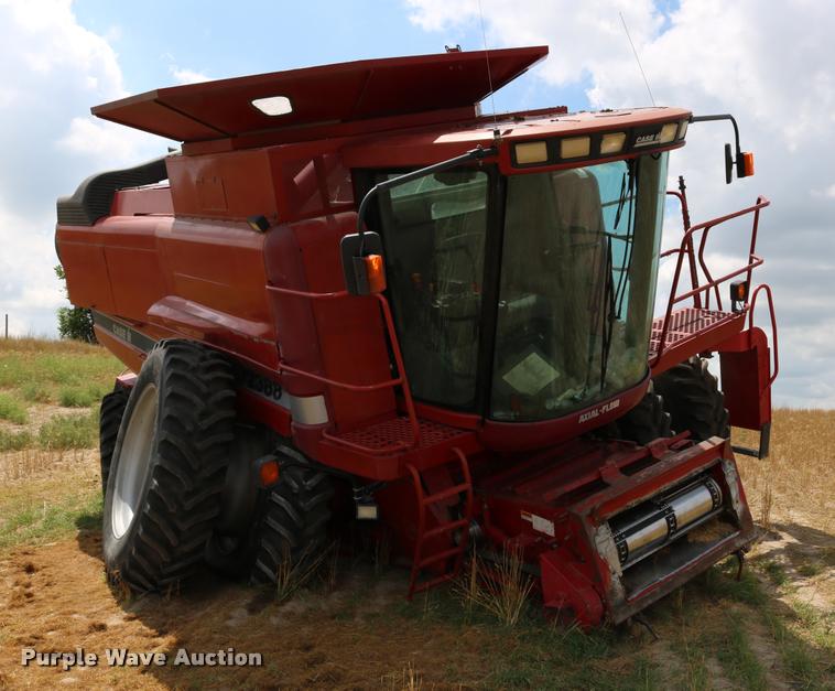 image for item DB9275 1999 Case IH 2388 combine