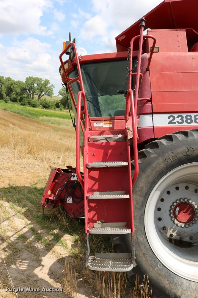 image for item DB9275 1999 Case IH 2388 combine