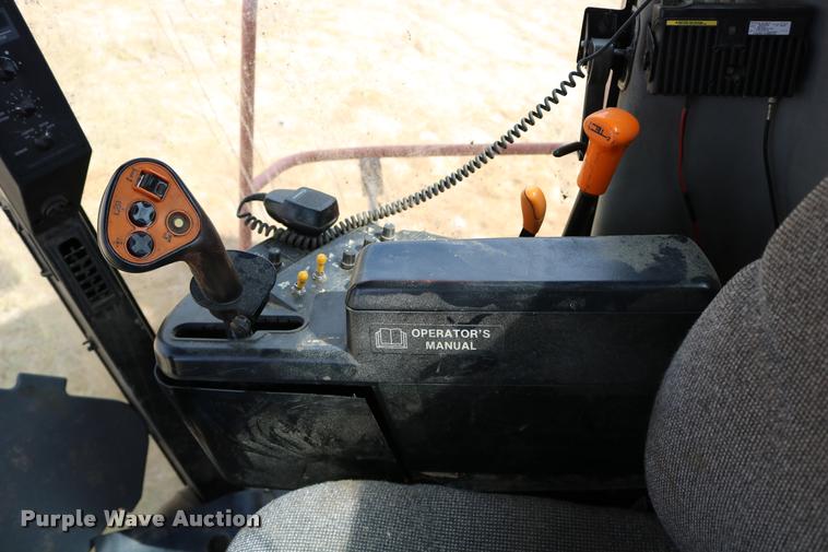 image for item DB9275 1999 Case IH 2388 combine