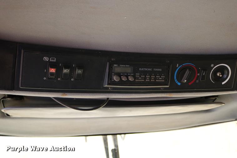 image for item DB9275 1999 Case IH 2388 combine