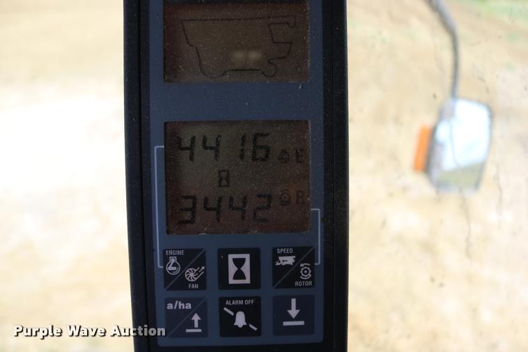 image for item DB9275 1999 Case IH 2388 combine