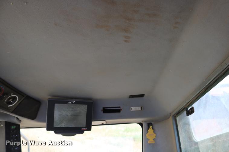 image for item DB9275 1999 Case IH 2388 combine