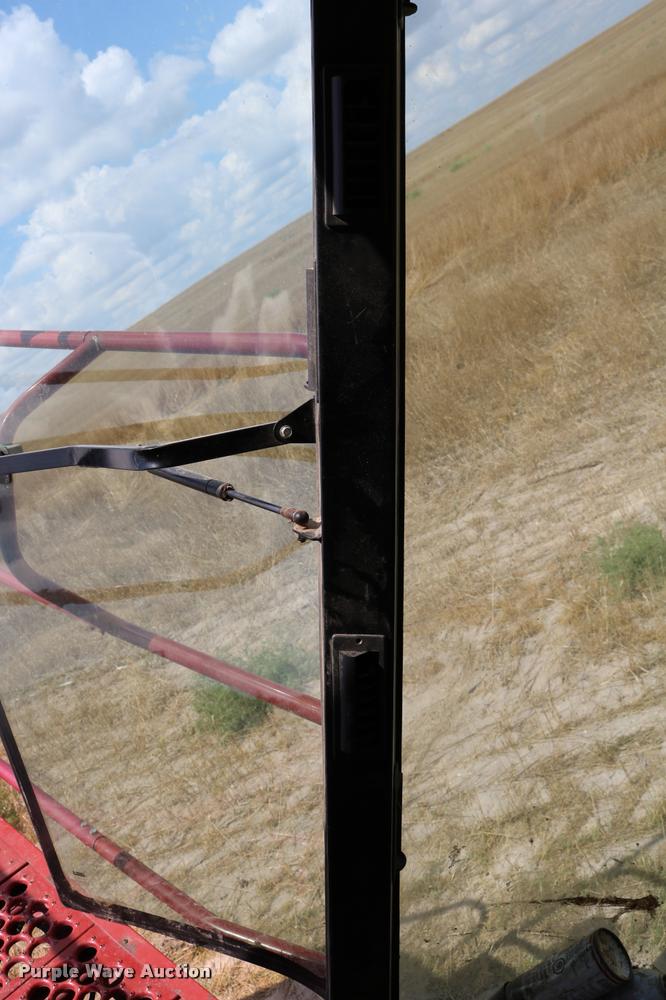 image for item DB9275 1999 Case IH 2388 combine