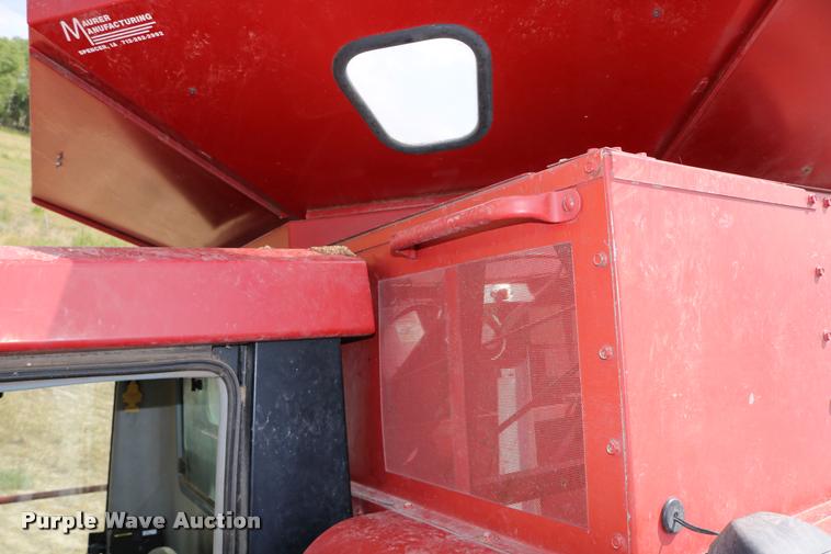 image for item DB9275 1999 Case IH 2388 combine