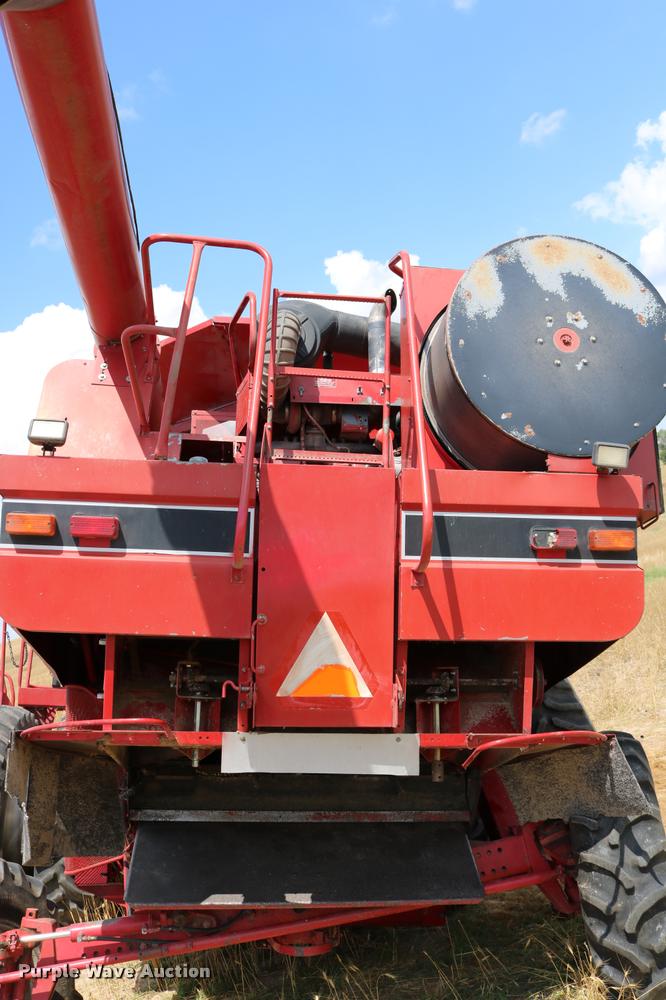 image for item DB9275 1999 Case IH 2388 combine