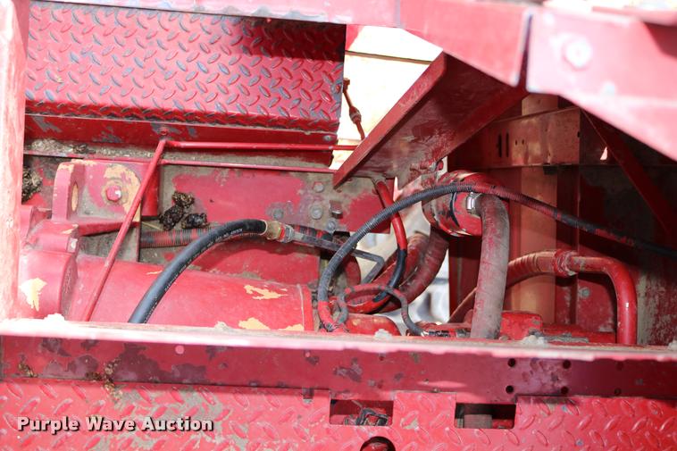 image for item DB9275 1999 Case IH 2388 combine