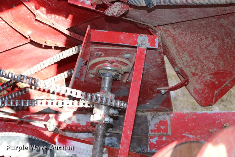 image for item DB9275 1999 Case IH 2388 combine