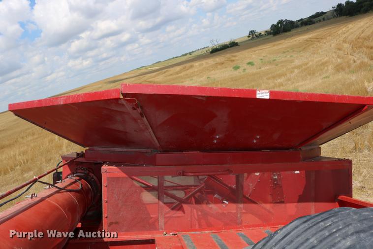 image for item DB9275 1999 Case IH 2388 combine