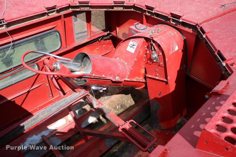 image for item DB9275 1999 Case IH 2388 combine