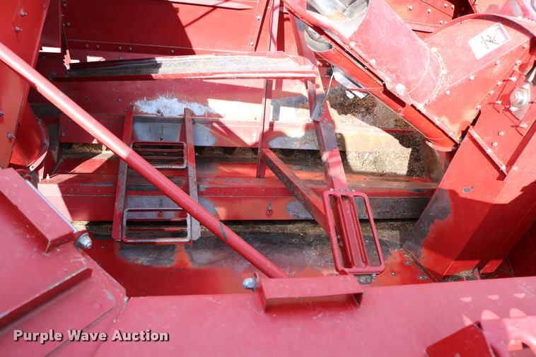 image for item DB9275 1999 Case IH 2388 combine