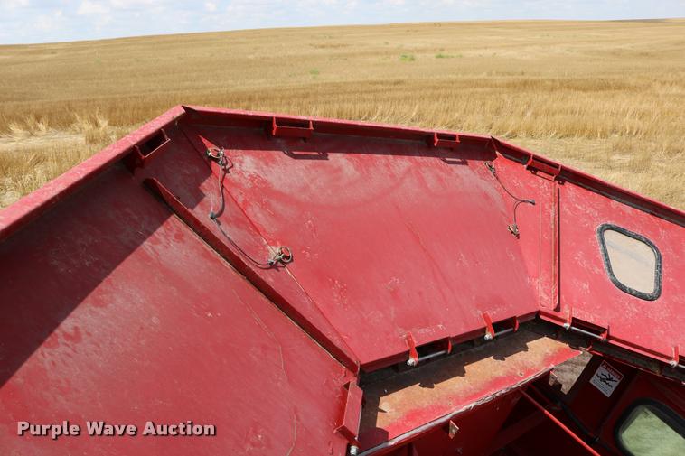image for item DB9275 1999 Case IH 2388 combine