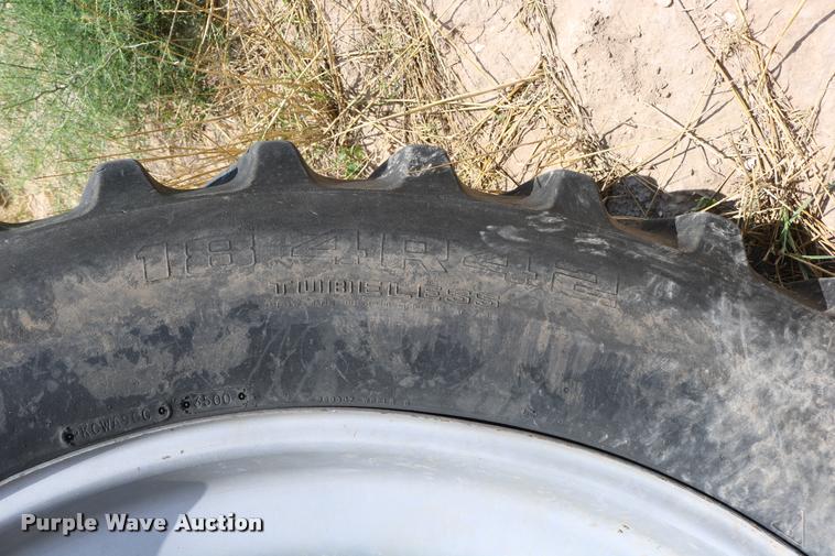 image for item DB9275 1999 Case IH 2388 combine