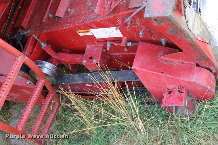 image for item DB9275 1999 Case IH 2388 combine