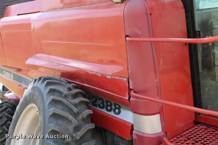image for item DB9275 1999 Case IH 2388 combine