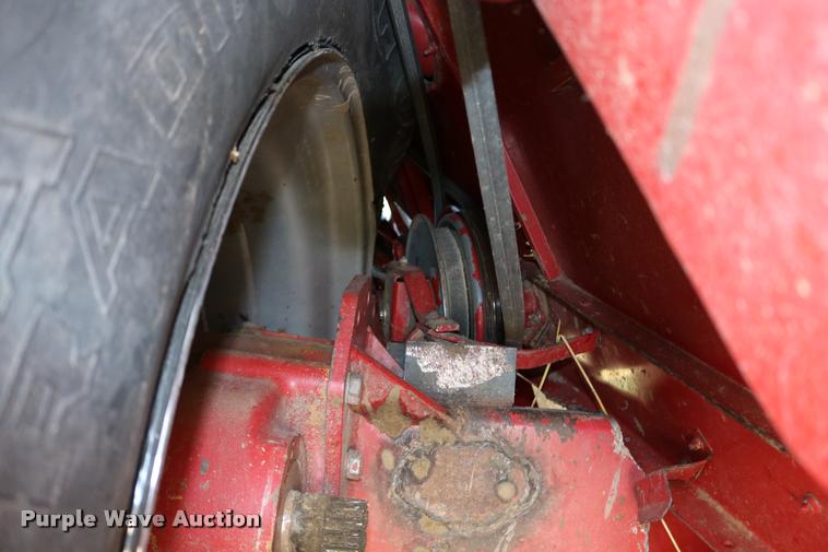 image for item DB9275 1999 Case IH 2388 combine